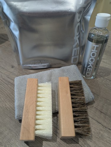 Shoe and trainer cleaning - trainer, kits