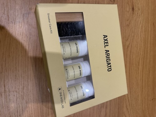 Axel arigato sneaker care kit - axel,